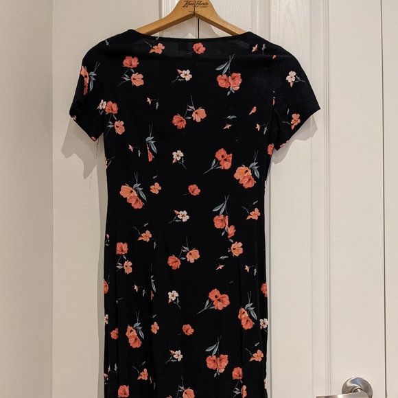 Floral H&M Midi Button Down Dress - Picture 4 of 4